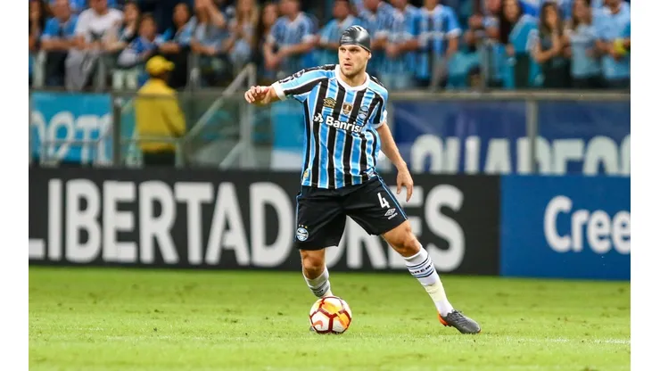Kannemann podría no jugar por 12 fechas