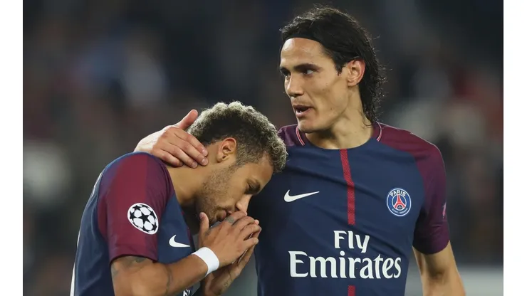 MÁS AMIGOS QUE NUNCA. Edinson Cavani junto a Neymar, la dupla letal del PSG (Foto: Getty).