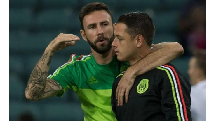 Layún y Chicharito....¿podrían coincidir en un mismo club?