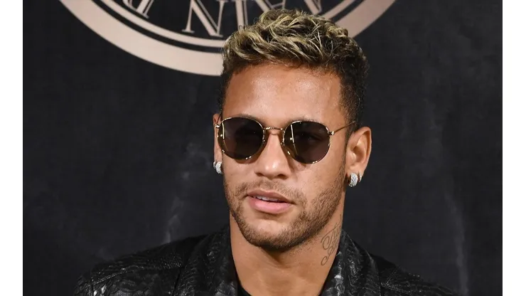 UN DISTINTO. Neymar es estrella a donde sea que vaya.