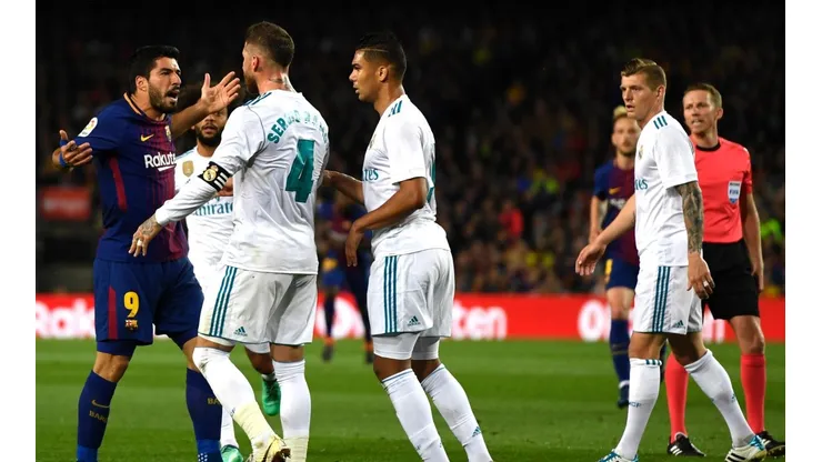 Piqué y un cruce con Nacho en el entretiempo