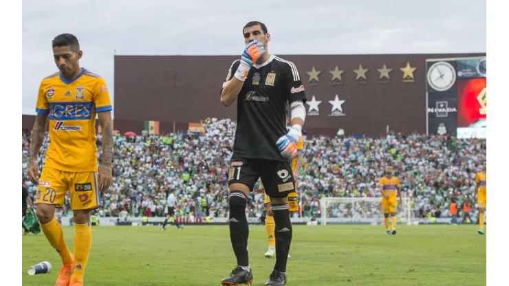 Nahuel permitió el 2-0 en el partido de vuelta contra Santos (Foto: Mexsport)