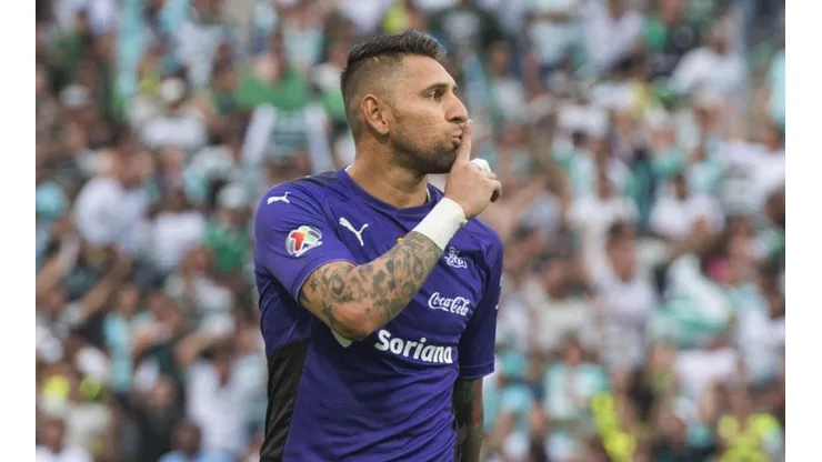 Jonathan Orozco no perdonó las burlas