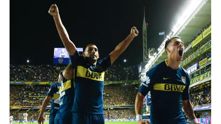 PAVÓN Y WANCHO PARA LA VICTORIA. La dupla salvó a Boca de caer en otro partido decisivo.