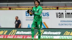 MEMO CRACK. Ochoa y una atajada de otro partido.