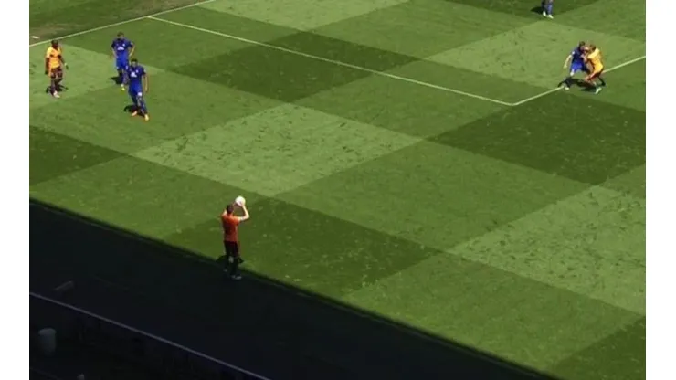 EL LATERAL QUE DIVIDE AL FÚTBOL. ¿Fue bien sacado o no?