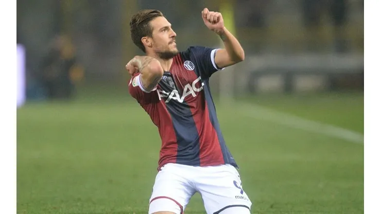 Simone Verdi ejecutó el penal con mucha tranquilidad.