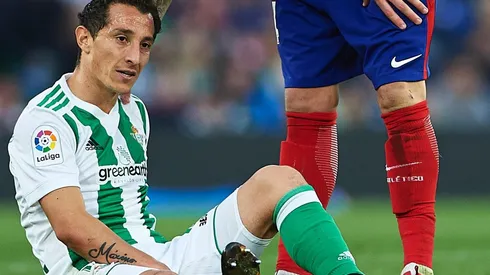 El Betis de Guardado tropieza en el campo de San Mamés
