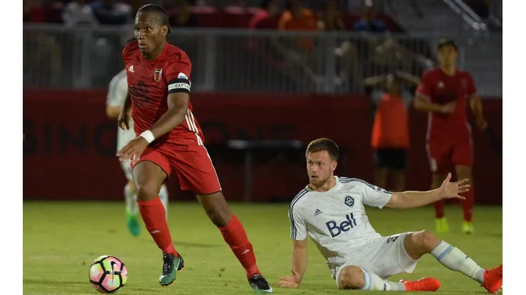 Drogba definió el partido en dos jugadas
