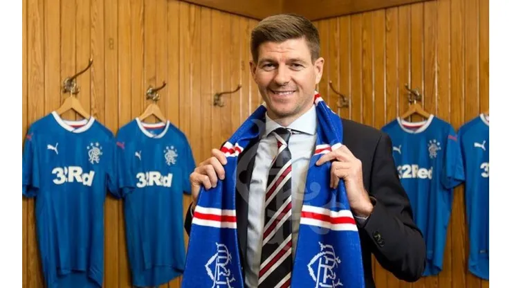 SUCH A MAN. Gerrard ya se embarcó en su nueva aventura.