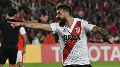 ALLÁ VAMOS. Pratto festeja el gol de la clasificación de River a octavos de final (Foto: Getty).