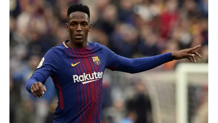 YA LO QUIEREN. A Yerry Mina lo llenaron de cariño tras la cena del Barcelona.