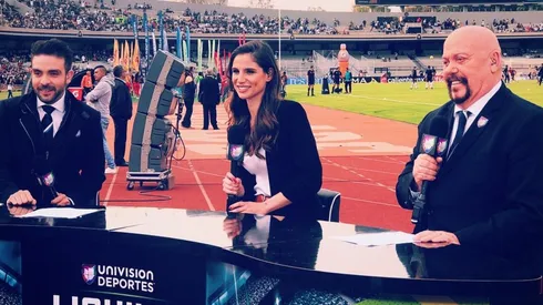 Villalón fue presentada durante el clásico capitalino de la Liga MX