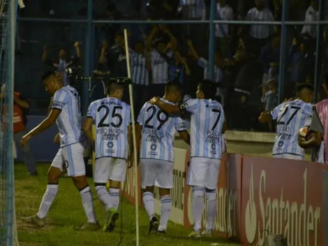 Atlético le ganó a Peñarol en Tucumán y está a un paso de la hazaña