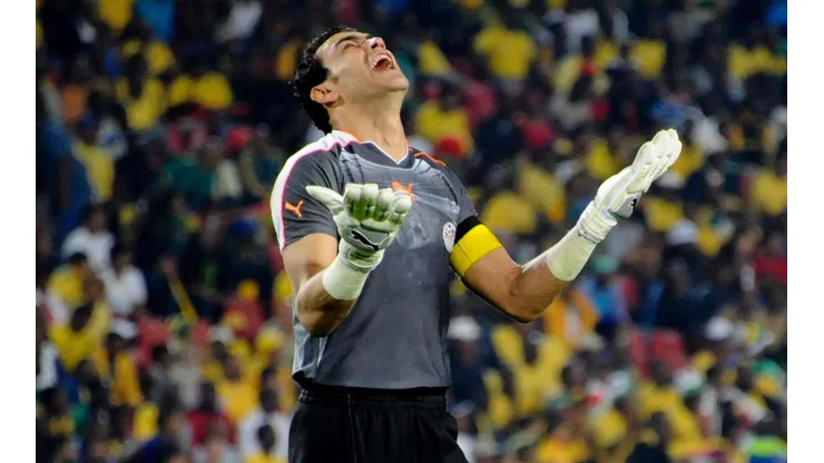 El Hadary quiere dejar a Mondragón sin su récord en mundiales
