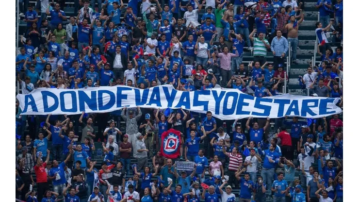 La Sangre Azul, en la tribuna del Estadio Azul