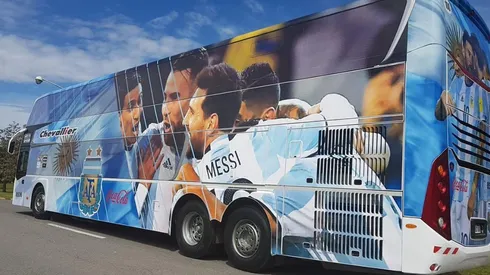 La FIFA pidió un eslogan para el autobús de Argentina y la gente se burló a más no poder