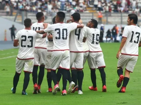 En el primer gol de Universitario, todos los jugadores fueron a abrazar a Troglio