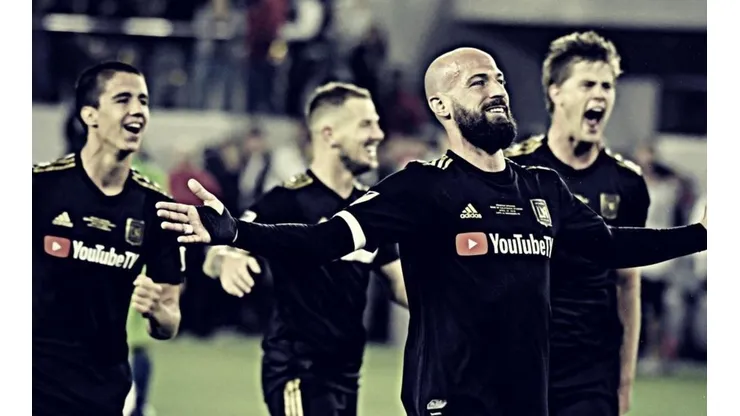 Laurent Ciman hizo historia al ser el primer en anotar en el Banc of California (Foto: MLS)
