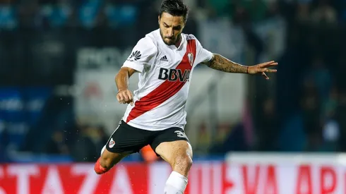 Scocco dejó en ridículo a Armani