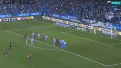 El arquero del Deportivo le sacó el gol a Messi.