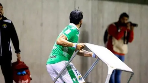 Sebastián Abreu en plena emoción violenta.