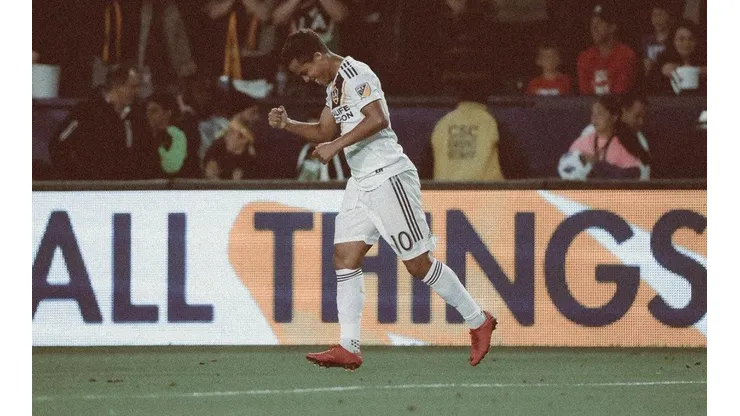 Giovani dos Santo consiguió el empate para su equipo