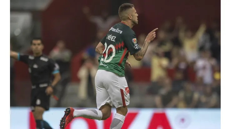Ménez apareció tras 4 semanas luego de sufrir una lesión (Foto: Mexsport)