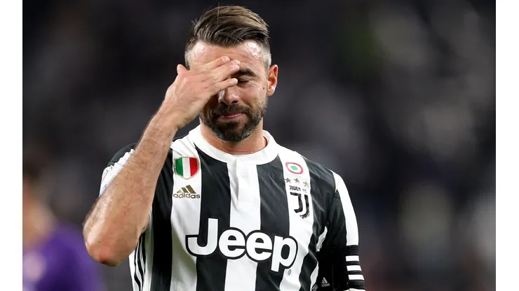 PUEDE FALLAR. Barzagli la metió en contra y Juventus se complicó más que nunca ante Inter (Foto: Getty).