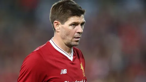 Steven Gerrard con la camiseta del equipo de sus amores.