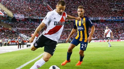 Rodrigo Mora en un partido ante Rosario Central.