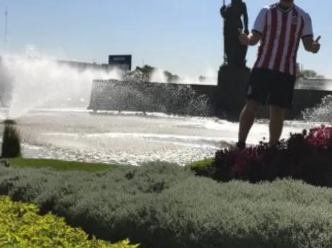 Periodista detractor de Chivas, cumple su apuesta