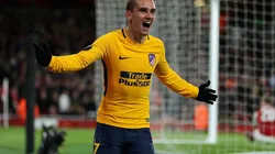 SILENCIO, LONDRES. Antoine Griezmann festeja el 1-1 del Atlético Madrid ante Arsenal.