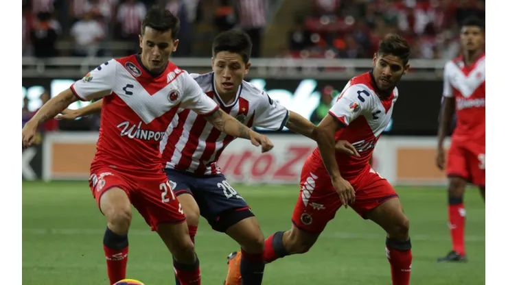 Los escualos derrotaron a Chivas en la J14 (Foto: Mexsport)