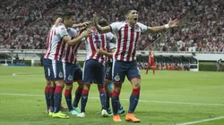 Chivas viajará a los Emiratos Árabes (Foto: Mexsport)