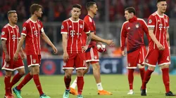 LA BRONCA DE TODOS. James Rodríguez en el centro de la frustración en el Allianz Arena (Foto: Getty).