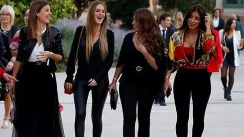 Foto de Antonella Roccuzzo junto a sus amigas.