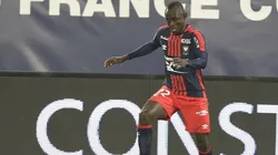 El partido fue reprogamado por mal tiempo (Foto @SMCaen)