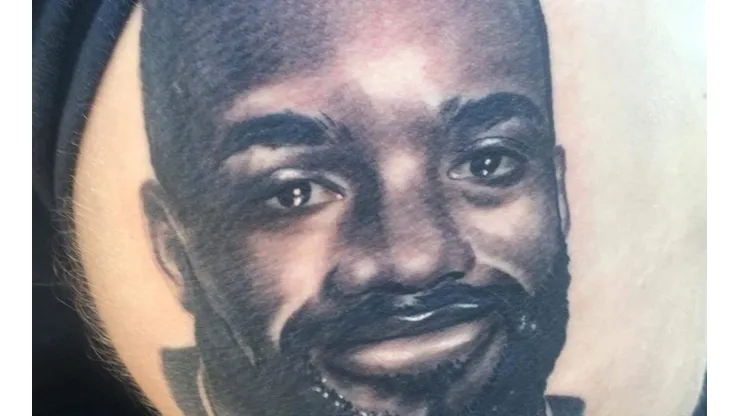 Tattoo del rostro de Alexandre Lacazette