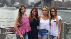 Foto de Antonella Roccuzzo con sus amigas en Instagram.