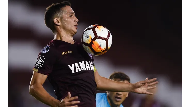 Ante la lesión de Biglia, el presidente de Lanús pidió a Marcone en la Selección Argentina