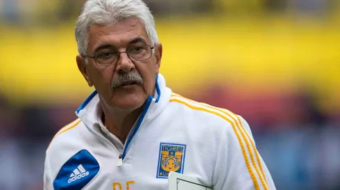 Action photo during the match America vs Togres UANL corresponding 6th of the MX League of the Apertura 2017 Tournament.Foto de accion durante el partido America vs Togres UANL, correspondiente a la Jornada 6 de la Liga MX del Torneo Apertura 2017, en Estadio Azteca en la foto: Ricardo Ferretti DT Tigres 23/08/2017/MEXSPORT/Osvaldo Aguilar