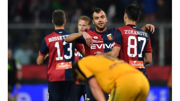 Goran Pandev celebra su golazo ante Hellas Verona.