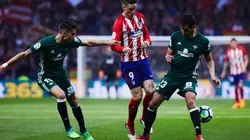 Acción de juego entre Atlético de Madrid y Real Betis