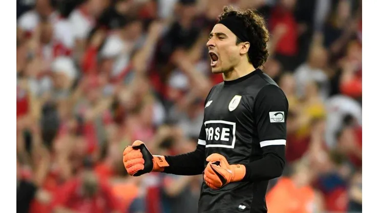 Memo Ochoa y el Standard de Lieja rescatan el empate ante Brujas en la Liga Belga