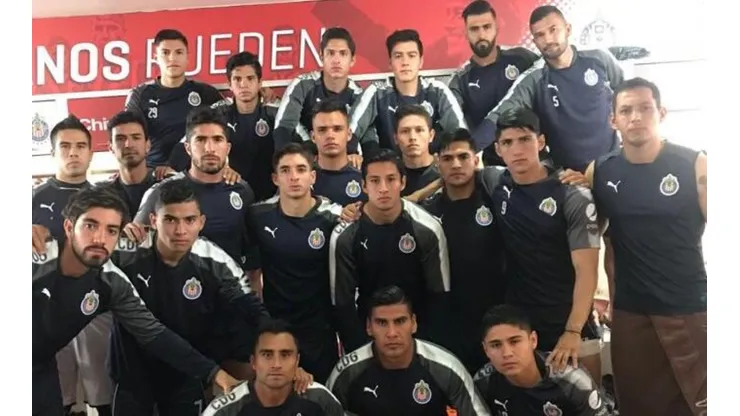 El plantel se unió en una sola voz contra la dirigencia de las Chivas