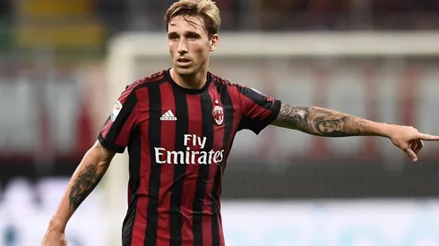 Lucas Biglia no tuvo un buen partido ante Benevento.