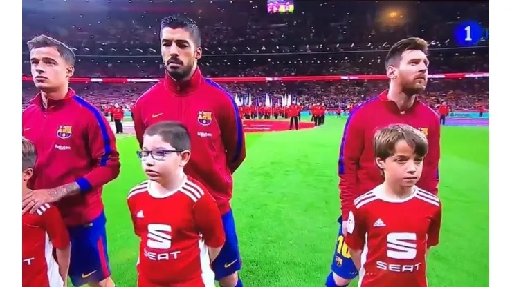 Lionel Messi y un gesto realmente sorprendente.