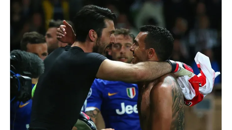 ¿SE REENCUENTRAN? Carlitos y Gigi fueron compañeros en la Juve y sería el nexo perfecto para que el arquero llegue al fútbol argentino.