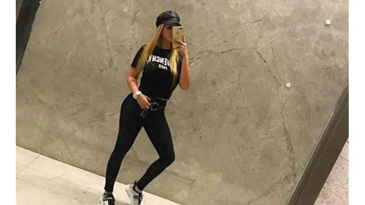 La mujer de Armani en Instagram: "Mi figura siempre"